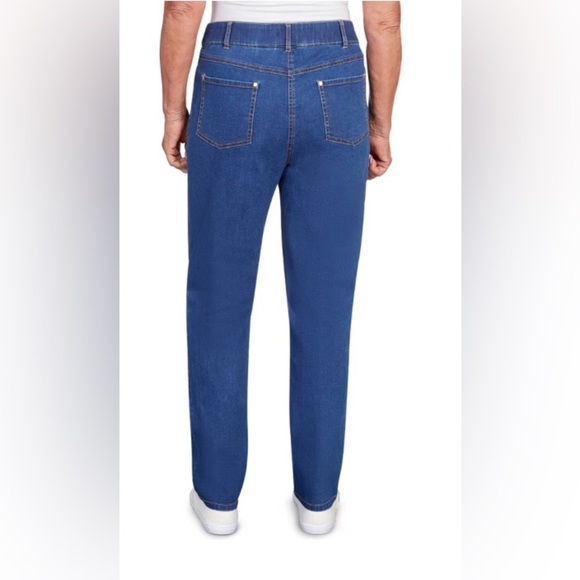 Alfred Dunner® In Full Bloom Dark Wash Denim Short Size 18 NWT - Picture 2 of 4